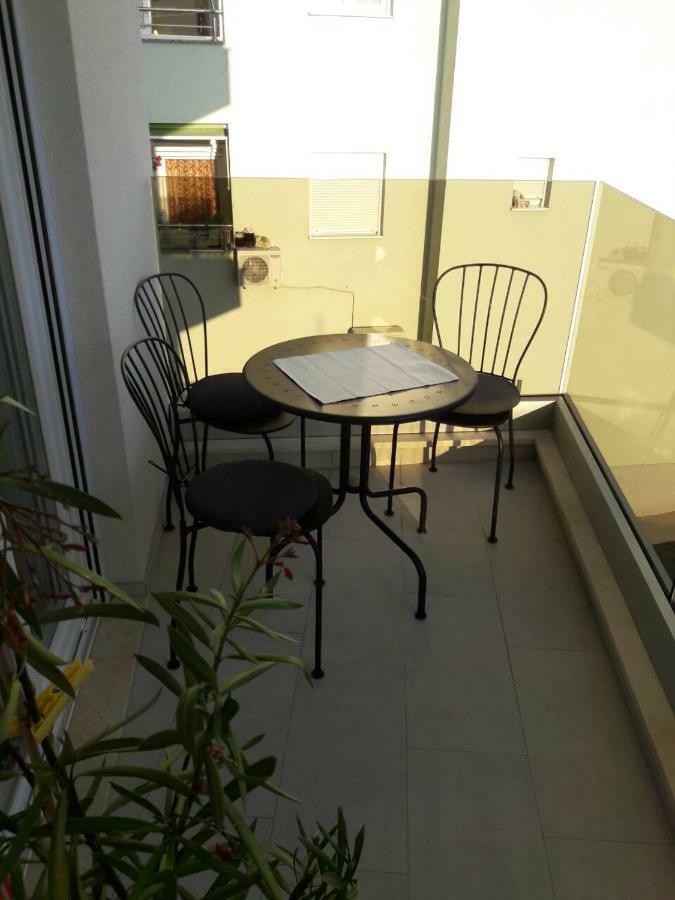 Апартаменты Apartman Petra Макарска Экстерьер фото