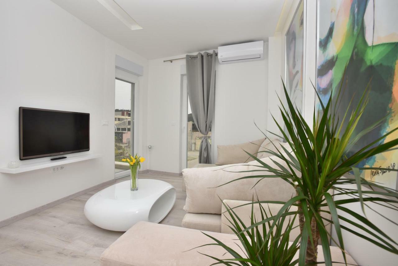 Апартаменты Apartman Petra Макарска Экстерьер фото